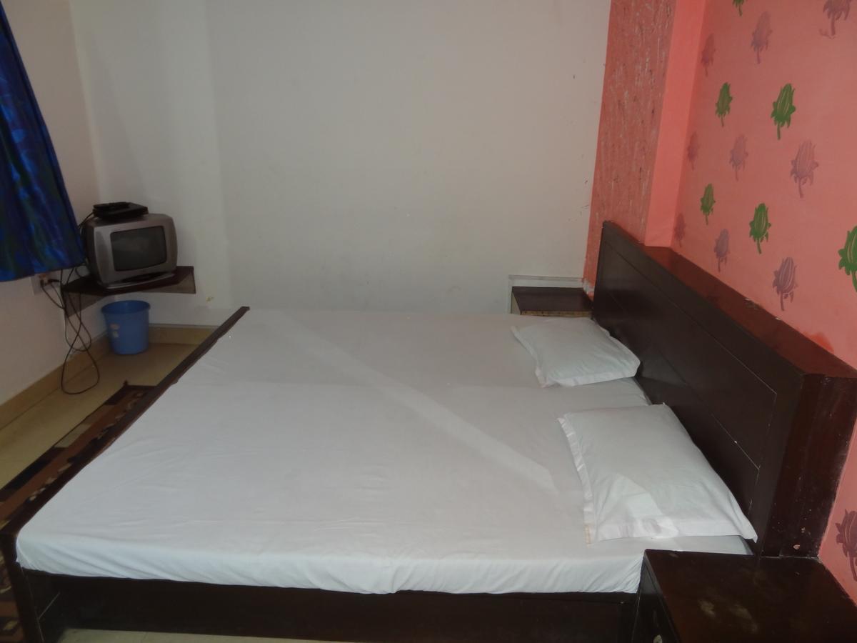 Hotel Aashiyana Agra  Buitenkant foto
